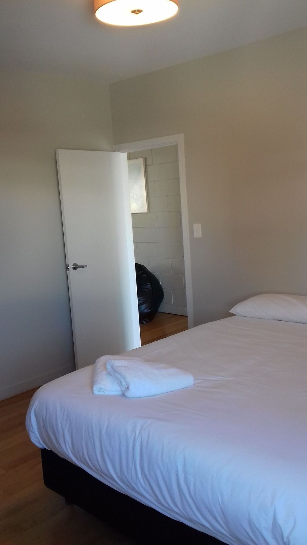 Shooters Saloon Hotel & Cabins Auckland Eksteriør billede