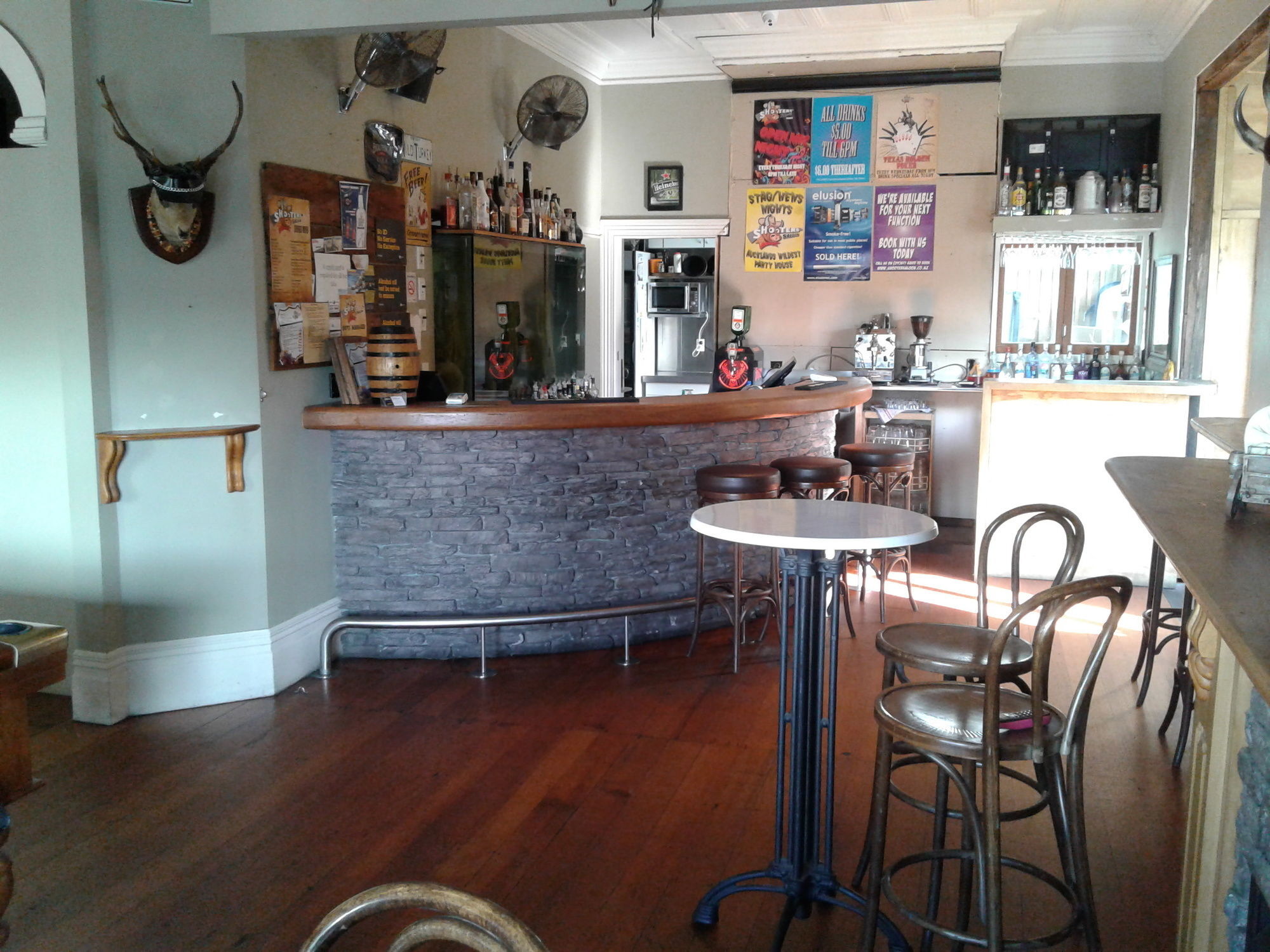Shooters Saloon Hotel & Cabins Auckland Eksteriør billede